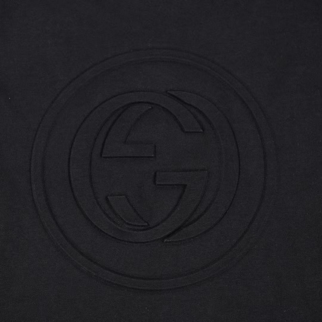 AS-Chest logo embossed T-shirt