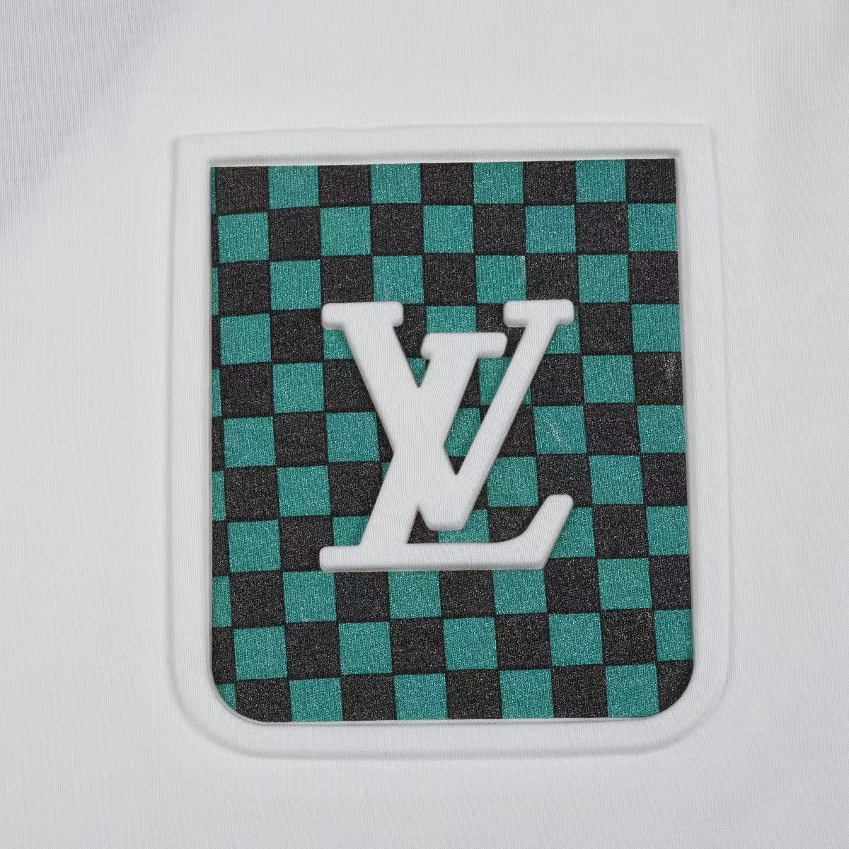 AS-checkerboard pocket T-shirt