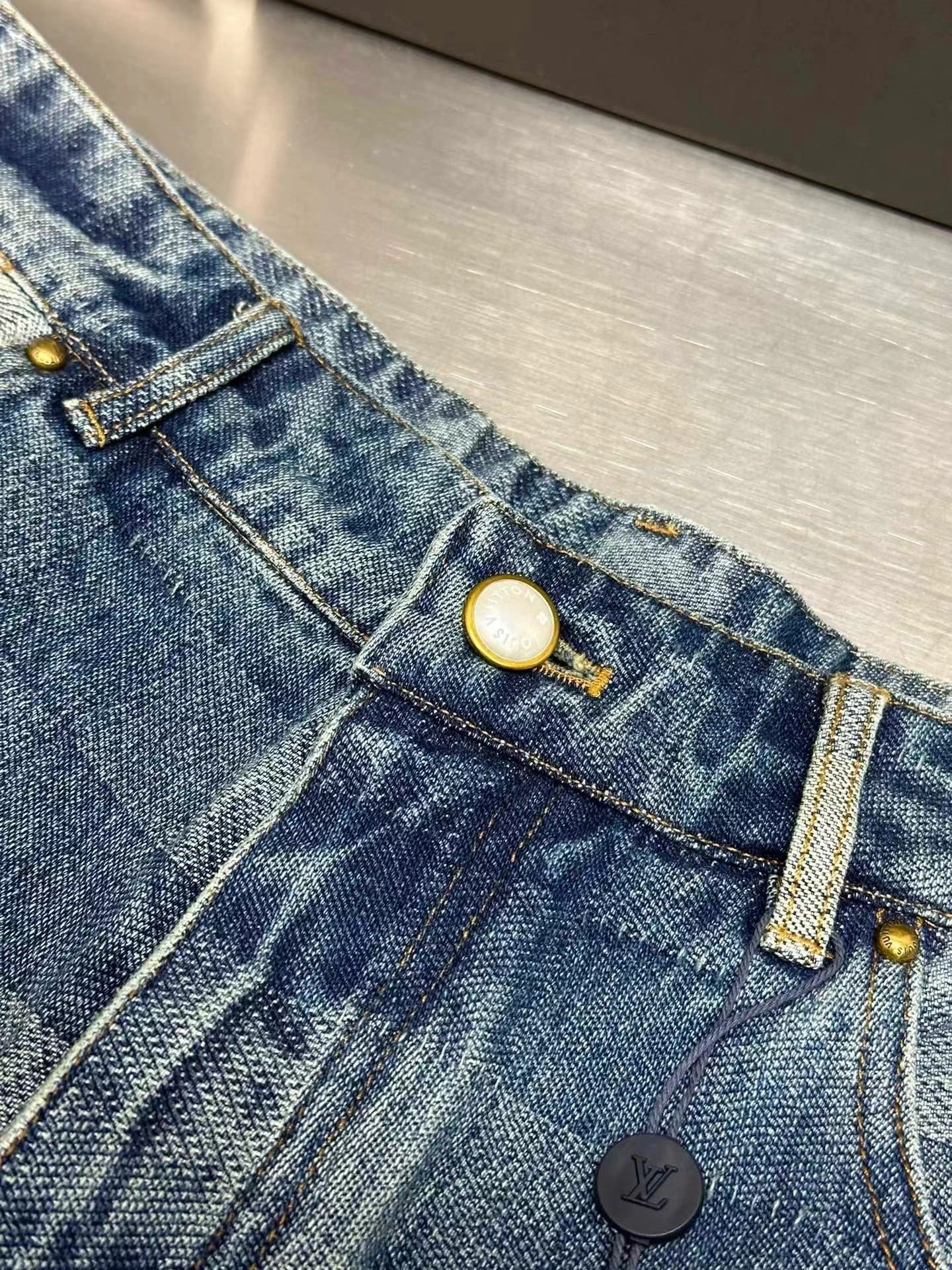 L’s new denim jeans