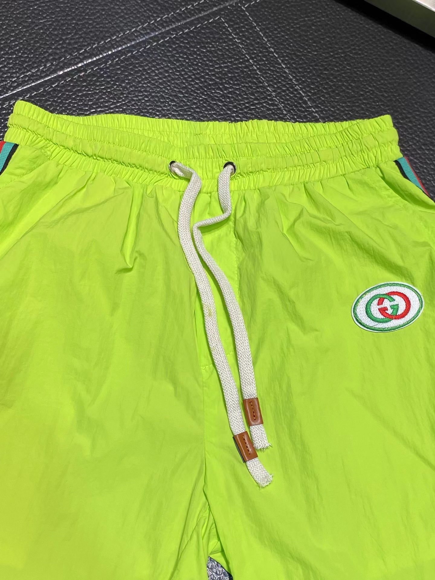 24ss Fluorescent green Best quality sports suit 1:1