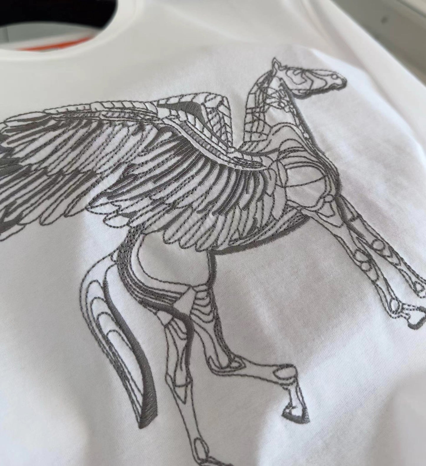 Pegasus themed logo round neck T-shirt