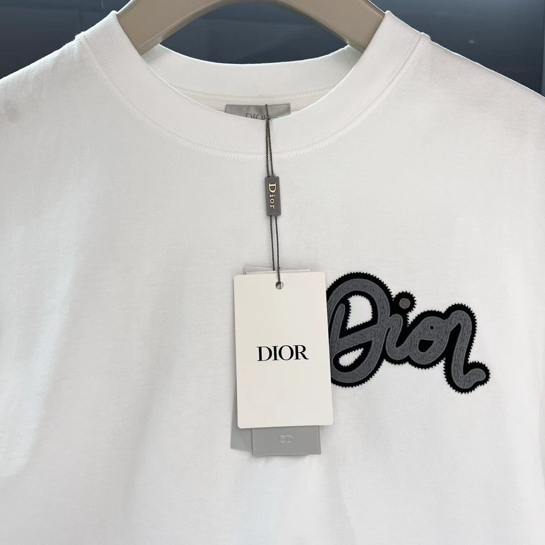 Exquisite logo flocked embroidered T-shirt