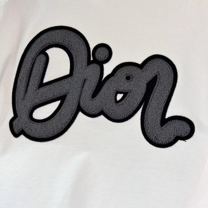 Exquisite logo flocked embroidered T-shirt