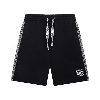 Exquisite embroidery, comfortable, soft and breathable, casual and loose fit, trendy shorts for men and women.