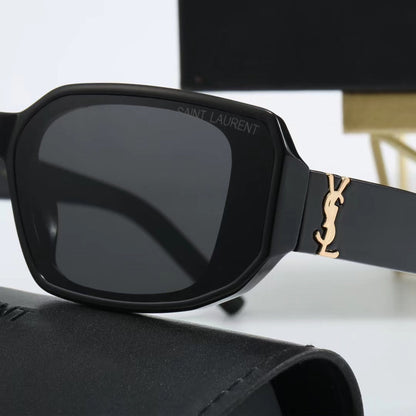 Minimalistic Retro Sunglasses