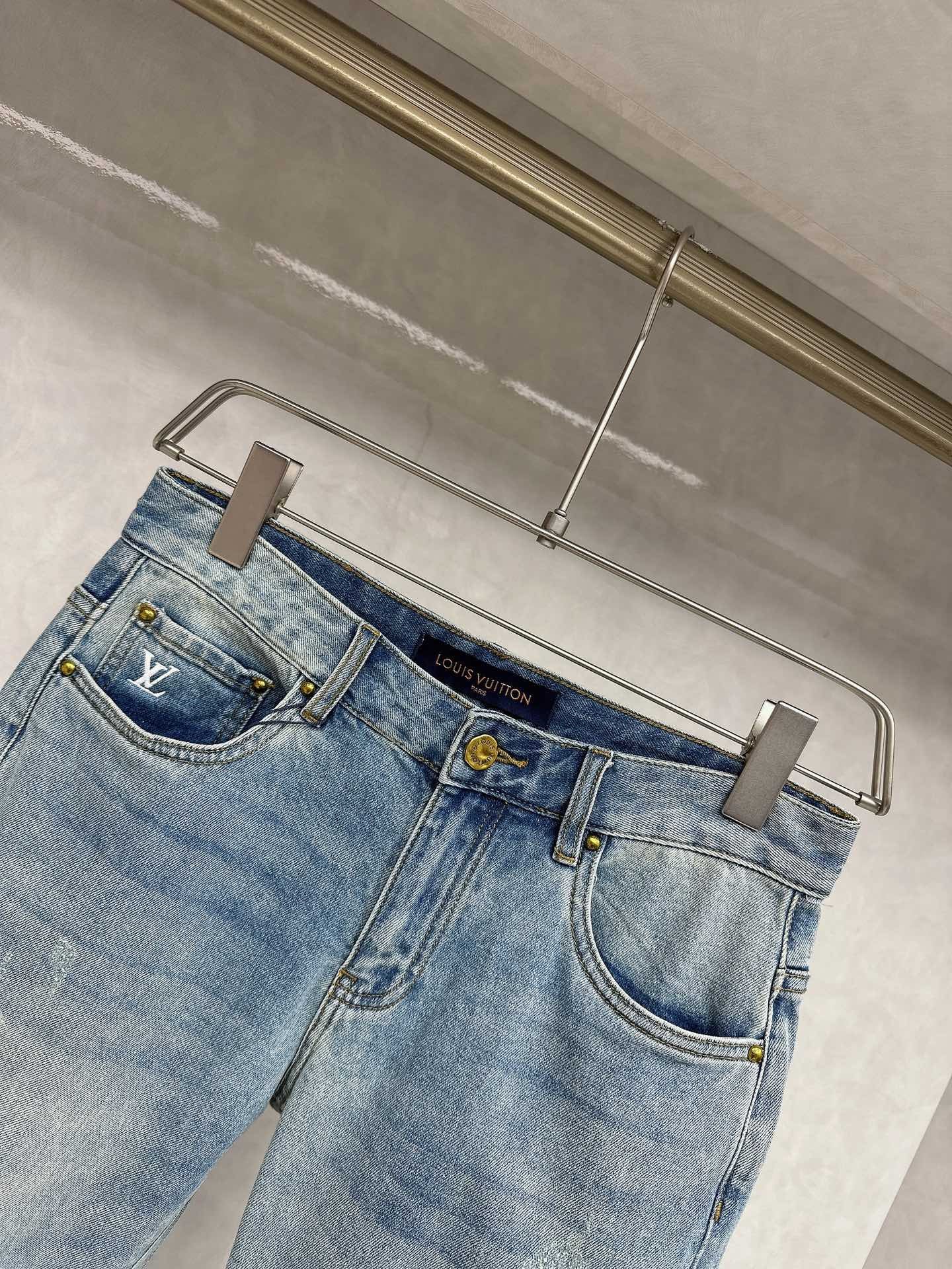 24SS Distressed versatile jeans