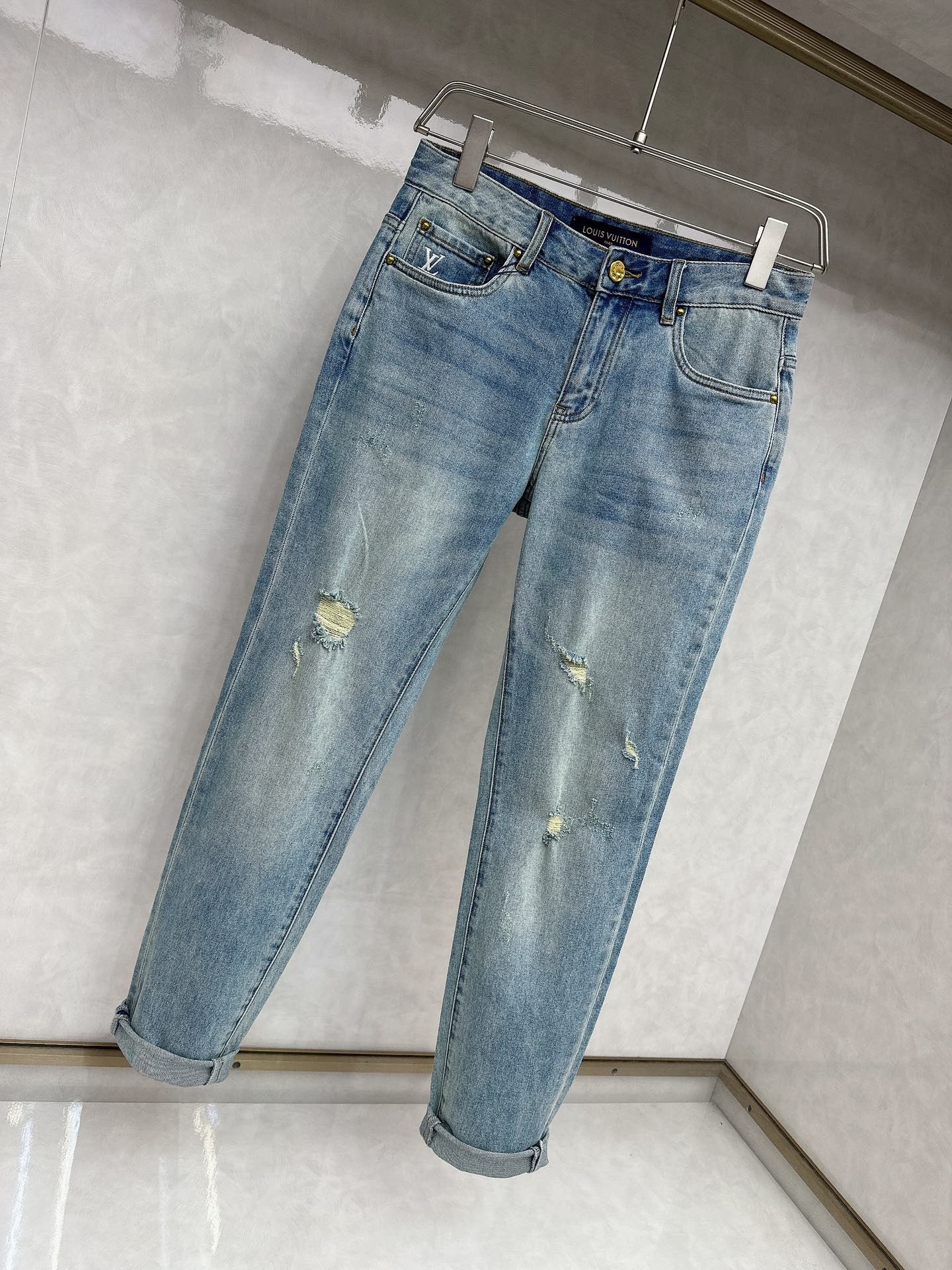 24SS Distressed versatile jeans