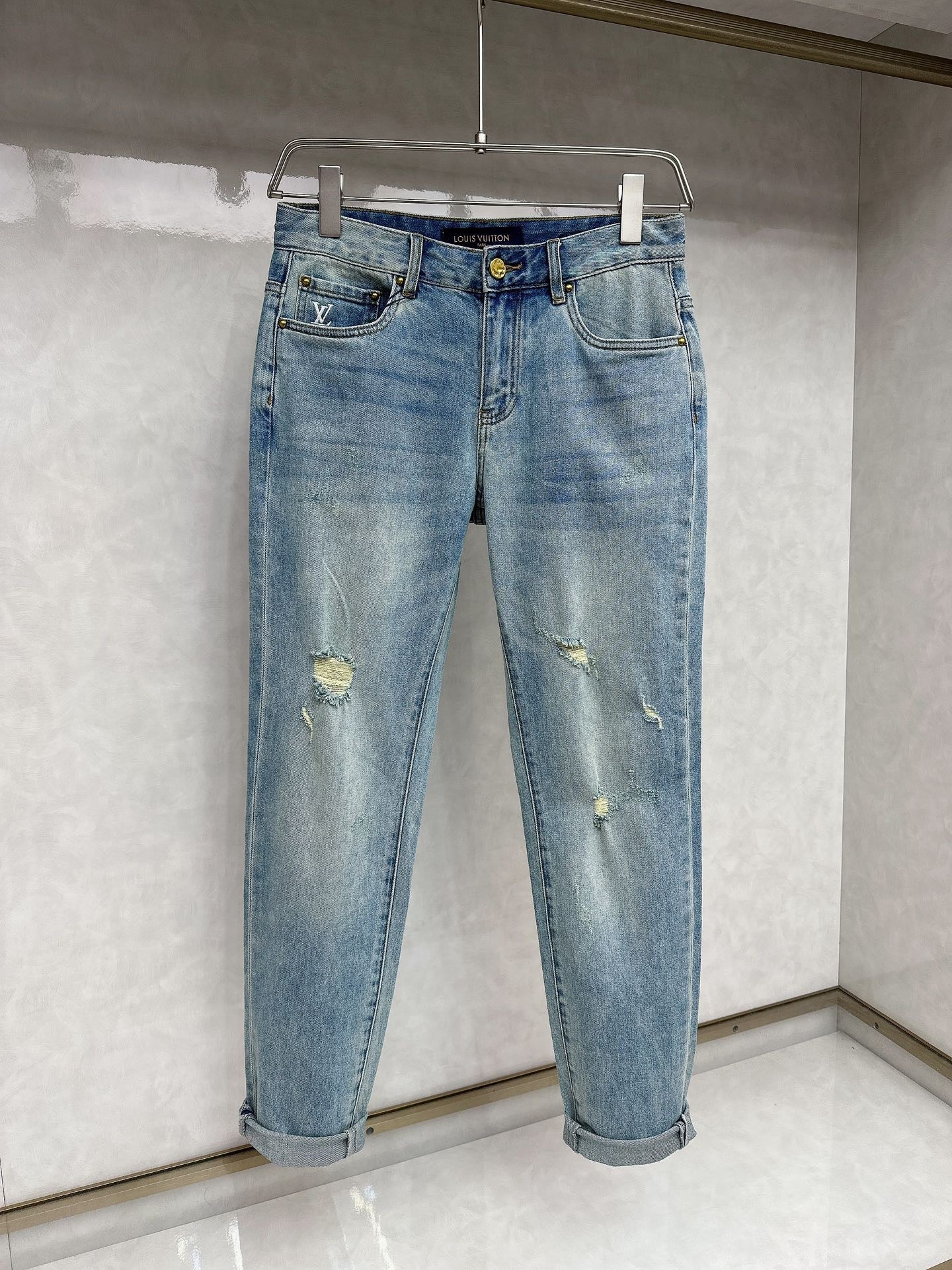 24SS Distressed versatile jeans