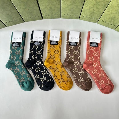 Medium to long printed cotton socks