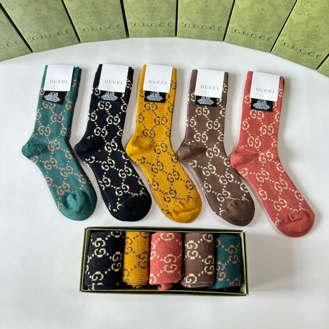 Medium to long printed cotton socks