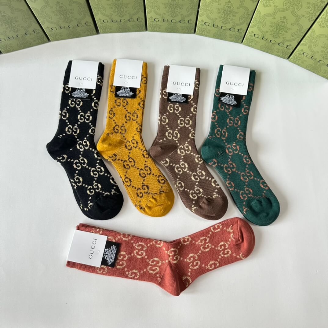 Medium to long printed cotton socks